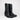 Ett par svarta Good Guys Don't Wear Leather Lucky Unisex Cowboy Boots i veganskt skinn, sedda snett framifrån. Stövlarna har en låg klack, en spetsig tå och svarta dekorativa sömmar.