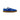 Veganska, MoEa GEN 9 Mushroom Full Blue Suede sneaker. Skon har en blå mockaöverdel med perforeringar över tån. Kontrasterande vita detaljer syns vid sidan och längs snörningen, vita, tjocka skosnörena. Skons plös är vit med en vit etikett med svart text med varumärkets namn på, vit hälkappa. Sulorna är i en ljusbrun, gummiaktig textur. Skorna utstrålar en modern och medveten stil.