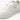 En detaljbild på en vegansk MoEa GEN 9 Corn Pure White Grained sneaker, fokuserad på skons breda vita skosnören och MoEa´s tankesätt i svart text på sidan. av skon. 